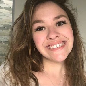 Meet your Posher, Jade